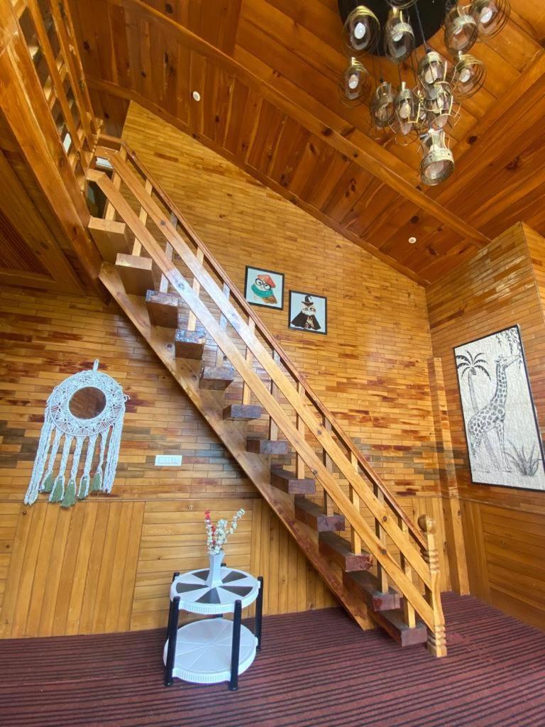 Villa The Woodshed Manāli Exterior foto